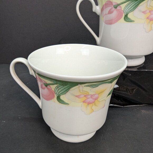 Lynns Fine China CCA Pink Tulip Floral Footed Tea Cup 8 Oz Lot of 4 - Picture 6 of 12